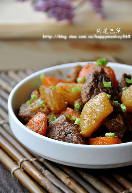 土豆烧牛肉的做法