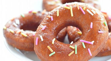 面包甜甜圈的做法_面包甜甜圈的家常做法_正