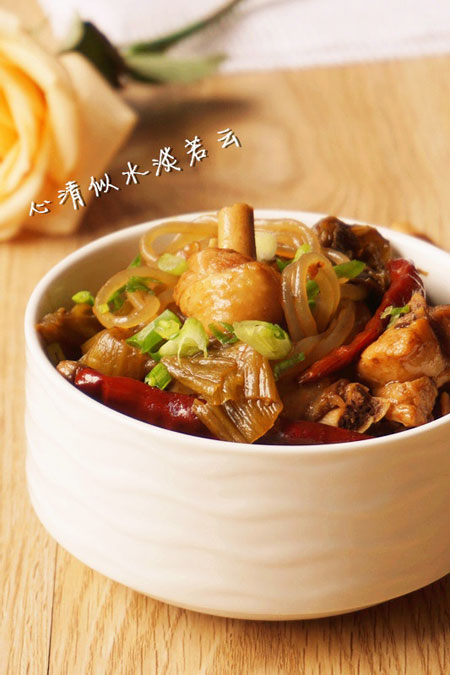酸菜粉条鸡的做法